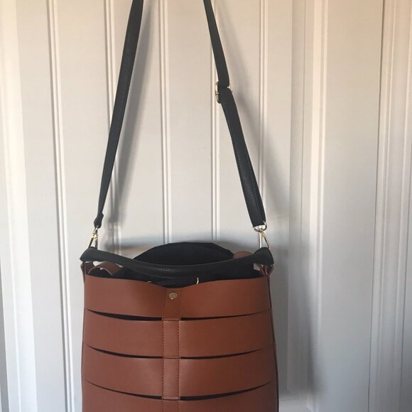 JustFab Chandler Shoulder Bag - Picture 2 of 5